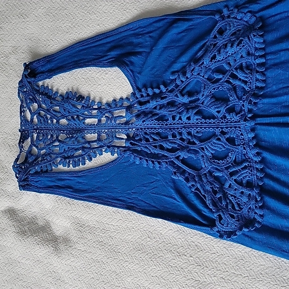 Seductions Crochet Back Tank Top - Picture 5 of 6